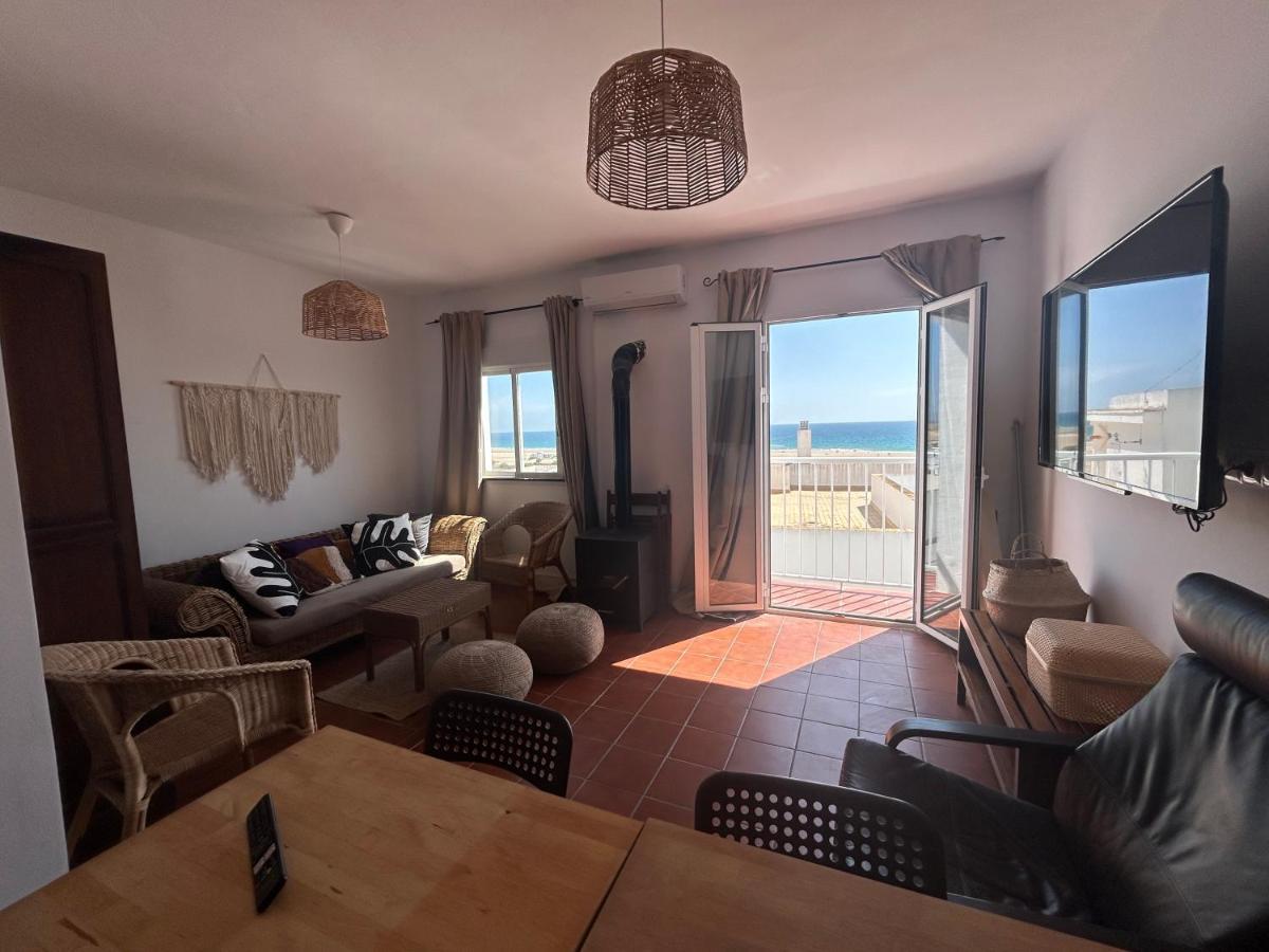 Casa Martin Calle Cadiz, Vivienda Frente Al Mar En La Calle Cadiz En Conil Conil De La Frontera